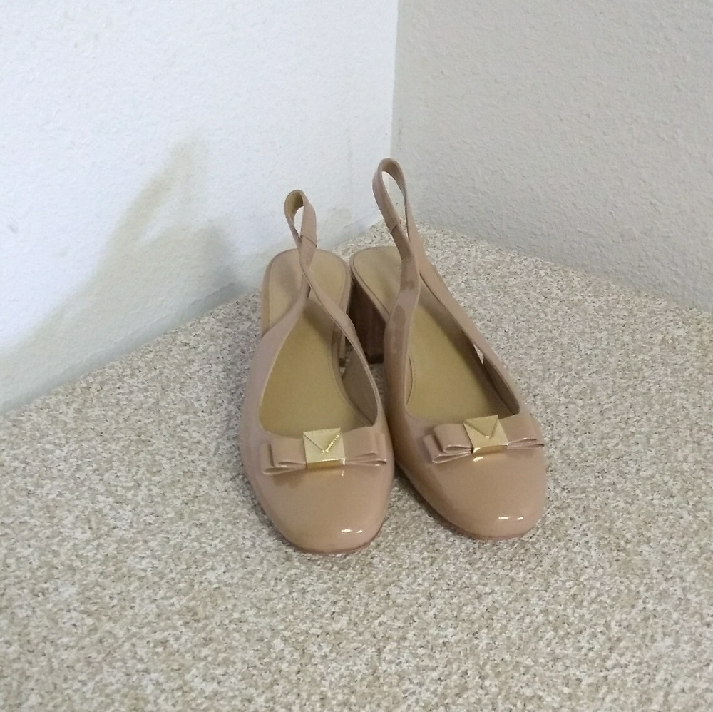 Michael Kors Bow Leather Sling Back Shoes.